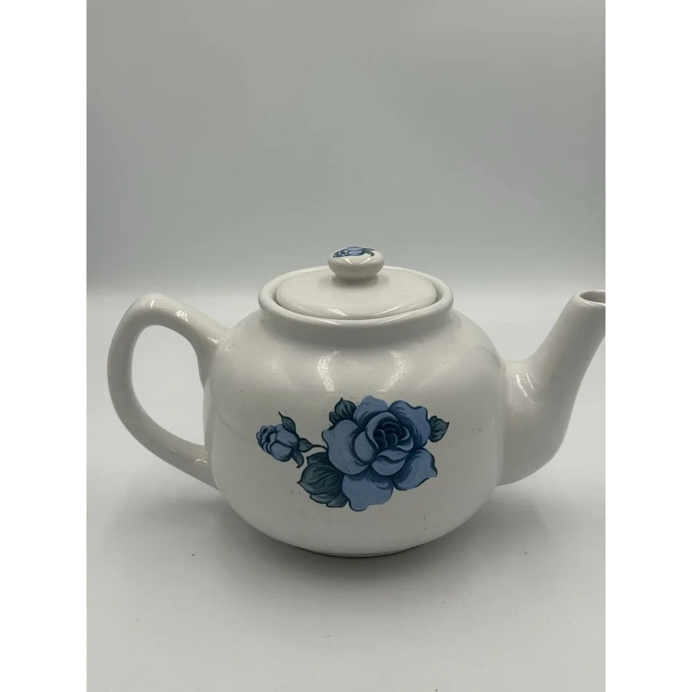 Vintage Jay Import Co blue velvet rose tea pot